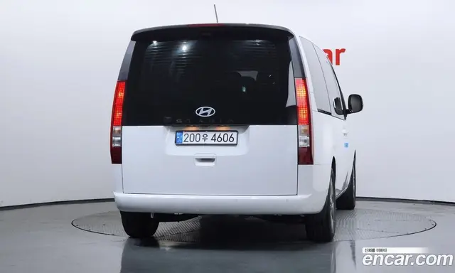 Hyundai Staria 2024 2.2 автомат (гидро), миниатюра 4