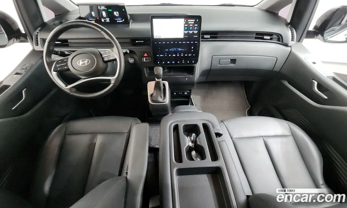 Hyundai Staria 2024 2.2 автомат (гидро), фото 7