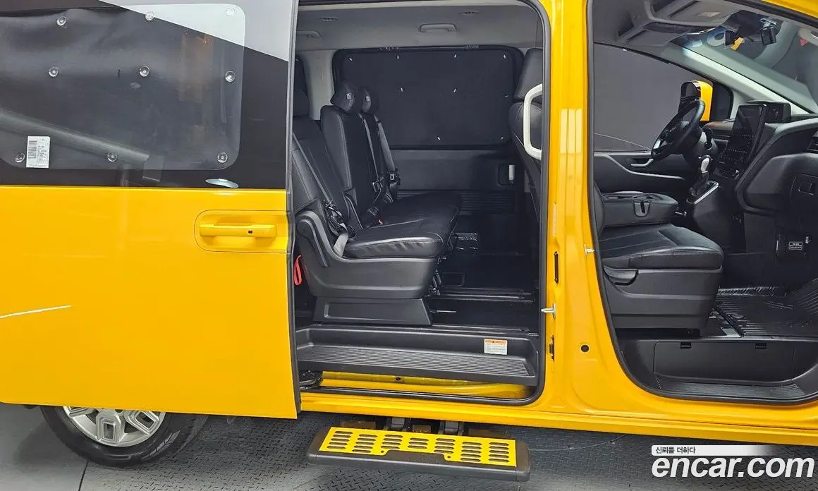Hyundai Staria 2025 3.5 автомат (гидро), фото 18