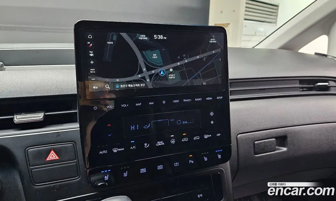 Hyundai Staria 2025 3.5 автомат (гидро), фото 20