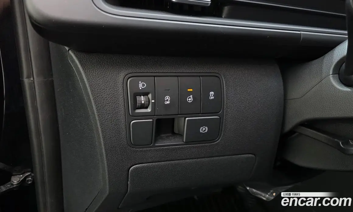 Hyundai Staria 2025 2.2 автомат (гидро), фото 15