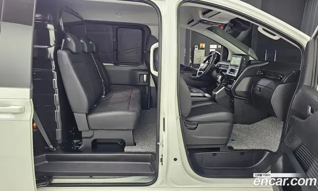 Hyundai Staria 2025 3.5 автомат (гидро), миниатюра 12