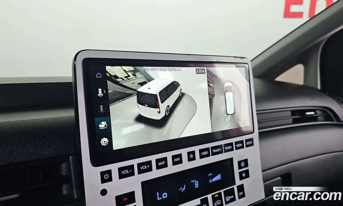 Hyundai Staria 2025 3.5 автомат (гидро), фото 17