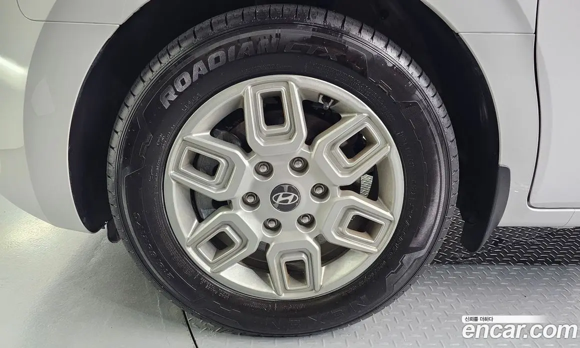 Hyundai Staria 2025 3.5 автомат (гидро), фото 5