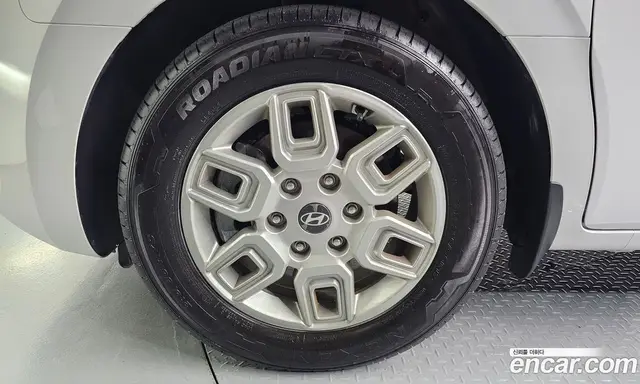 Hyundai Staria 2025 3.5 автомат (гидро), миниатюра 5
