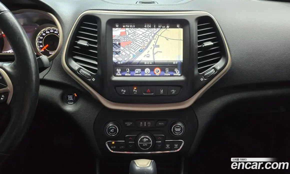 Jeep Cherokee 2015 2.0 автомат (гидро), фото 19