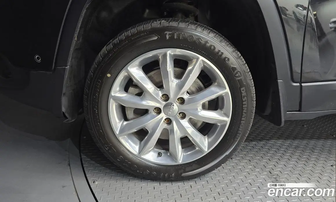 Jeep Cherokee 2015 2.0 автомат (гидро), фото 5