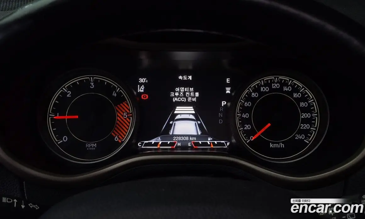 Jeep Cherokee 2015 2.0 автомат (гидро), фото 8