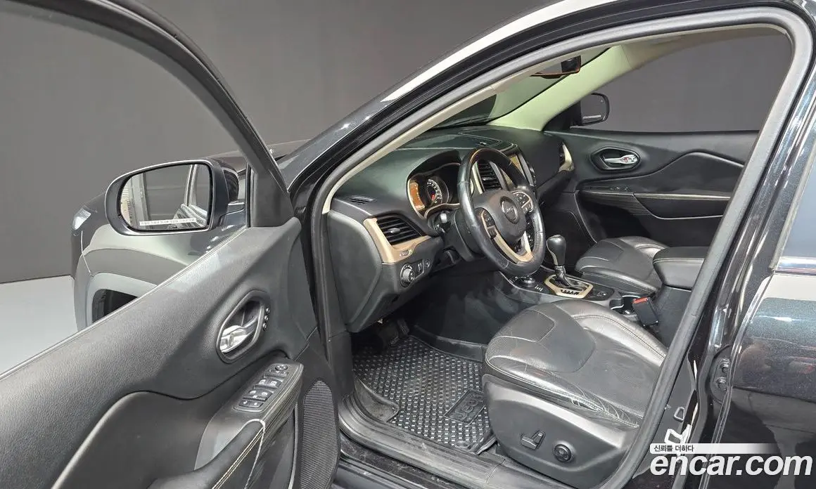 Jeep Cherokee 2015 2.0 автомат (гидро), фото 10