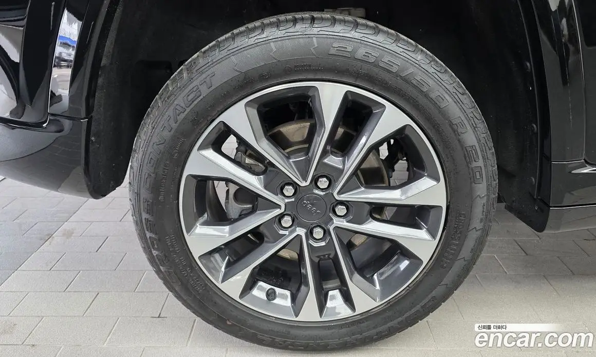 Jeep Cherokee 2023 3.6 автомат (гидро), фото 5