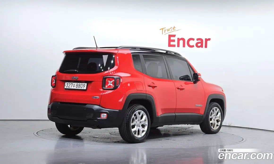 Jeep Renegade 2017 2.4 автомат (гидро), фото 2 Jeep Renegade 2017 2.4 автомат (гидро), фото 2