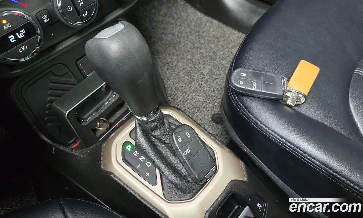 Jeep Renegade 2017 2.4 автомат (гидро), фото 9 Jeep Renegade 2017 2.4 автомат (гидро), фото 9
