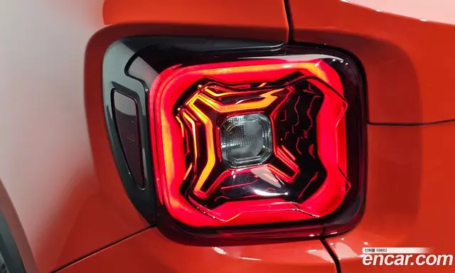 Jeep Renegade 2020 2.4 автомат (гидро), миниатюра 9