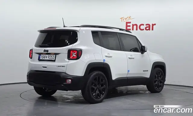 Jeep Renegade 2022 1.3 автомат (гидро), миниатюра 2