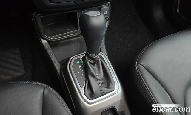 Jeep Renegade 2022 1.3 автомат (гидро), миниатюра 9