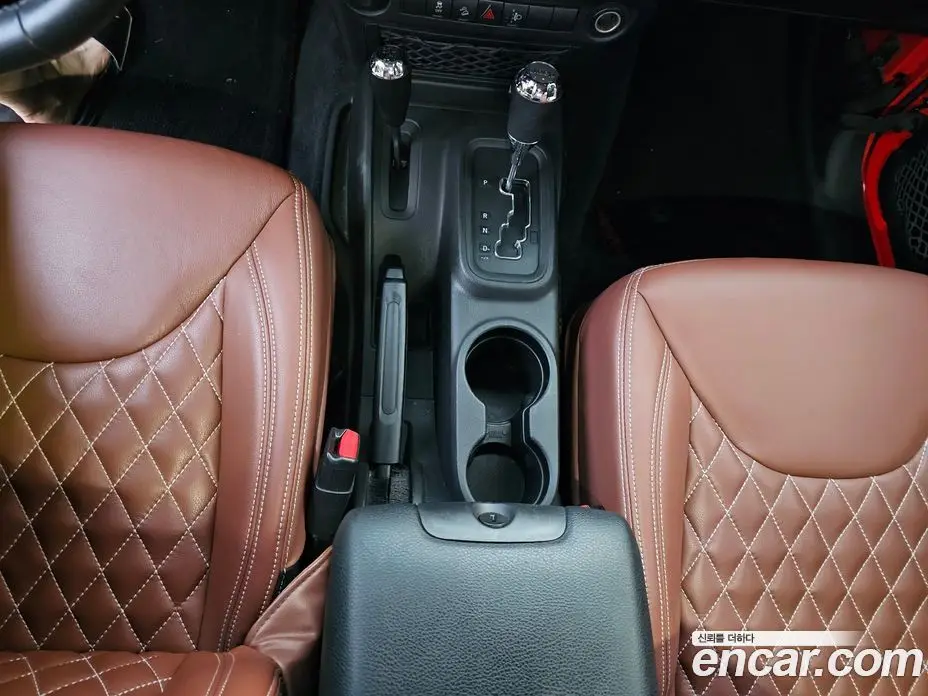 Jeep Wrangler 2017 3.6 автомат (гидро), фото 12