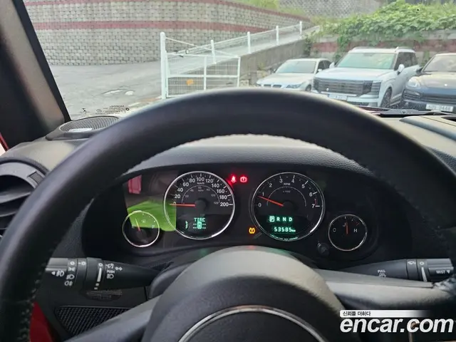 Jeep Wrangler 2017 3.6 автомат (гидро), миниатюра 10