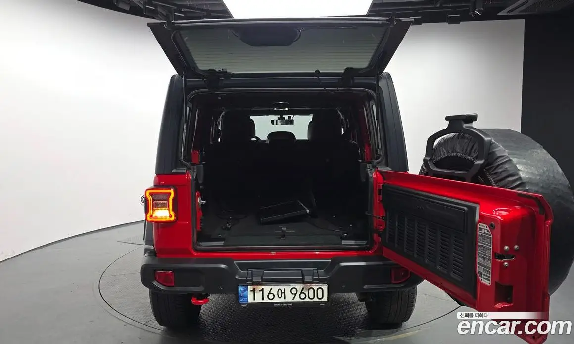 Jeep Wrangler 2022 2.0 автомат (гидро), фото 26