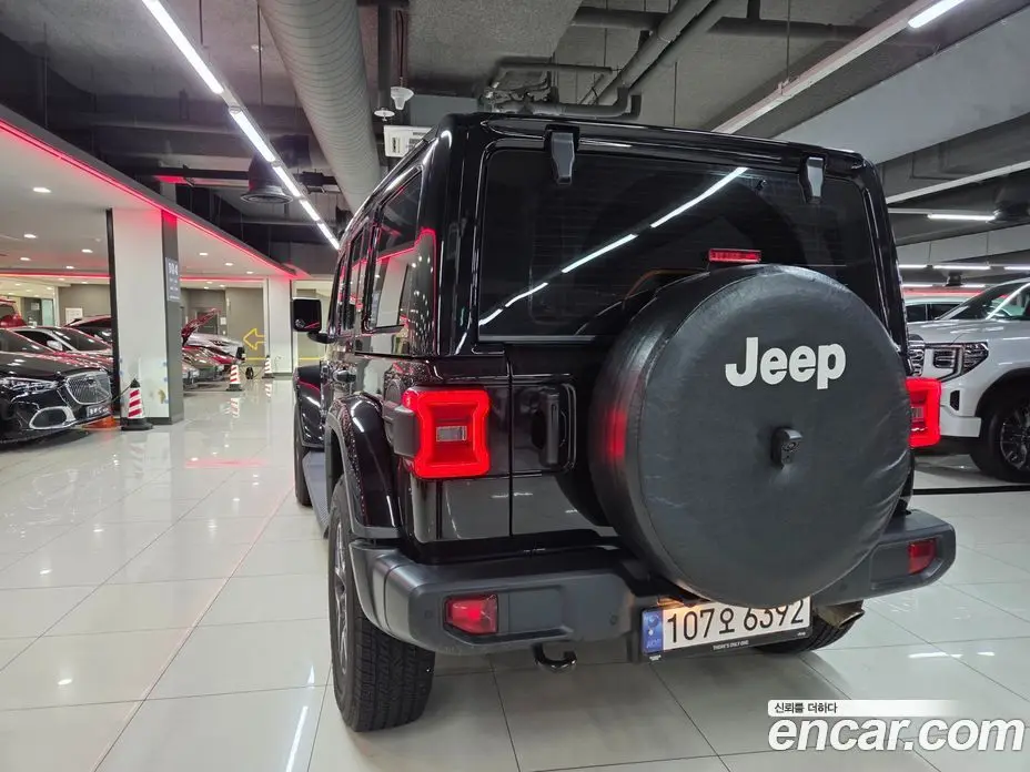 Jeep Wrangler 2024 2.0 автомат (гидро), фото 5