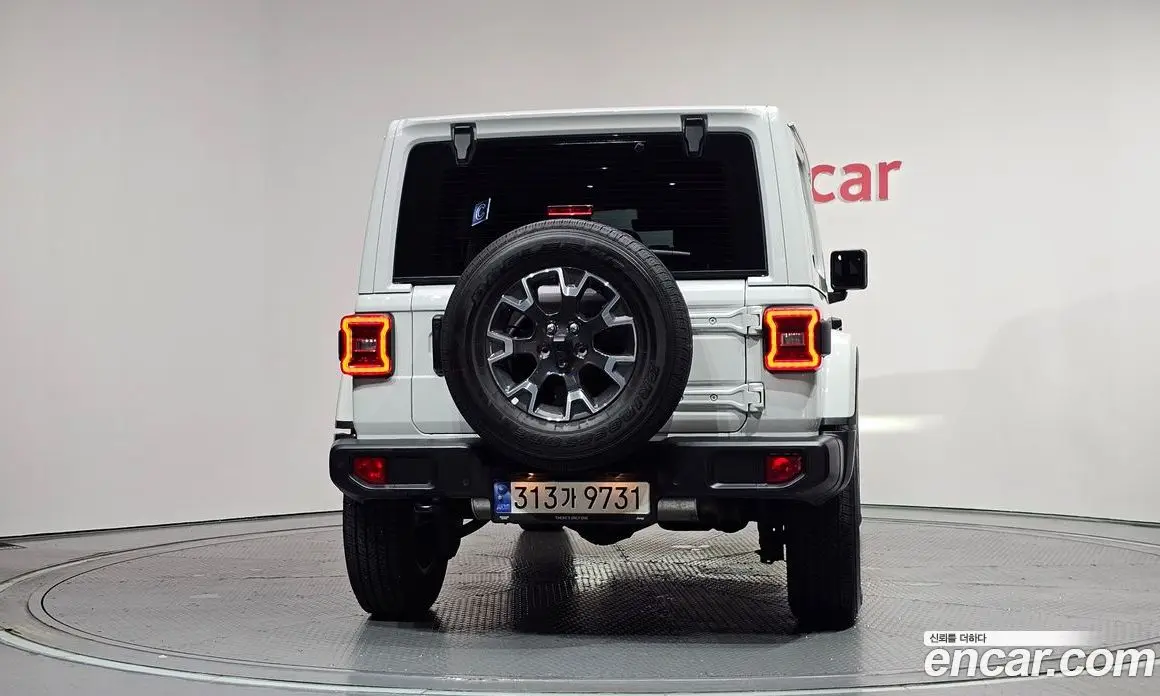 Jeep Wrangler 2024 2.0 автомат (гидро), фото 4