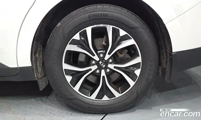 Kia Carnival 2021 2.2 автомат (гидро), миниатюра 7