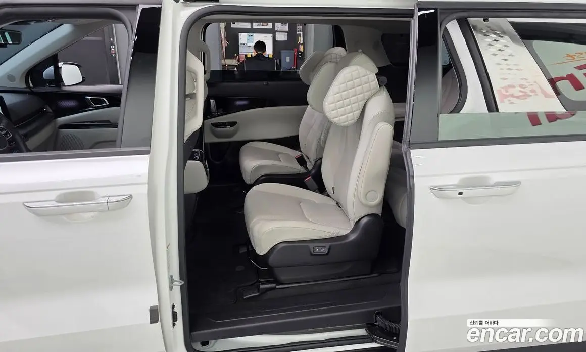 Kia Carnival 2022 3.5 автомат (гидро), фото 11
