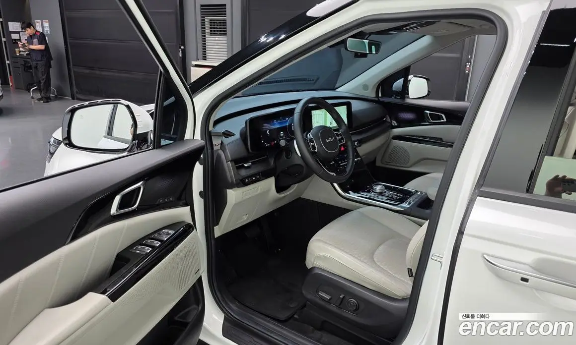 Kia Carnival 2022 3.5 автомат (гидро), фото 10