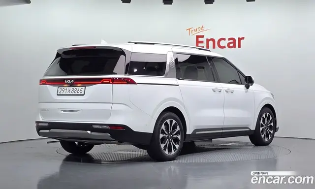 Kia Carnival 2023 2.2 автомат (гидро), миниатюра 1