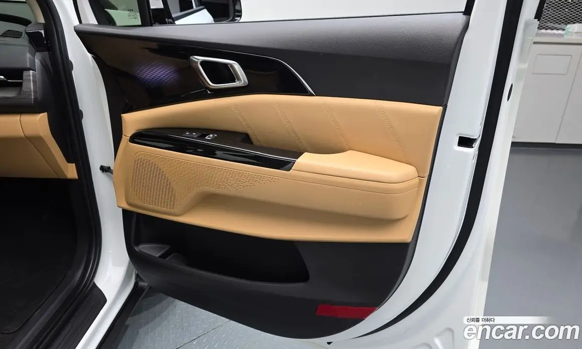 Kia Carnival 2023 2.2 автомат (гидро), фото 14