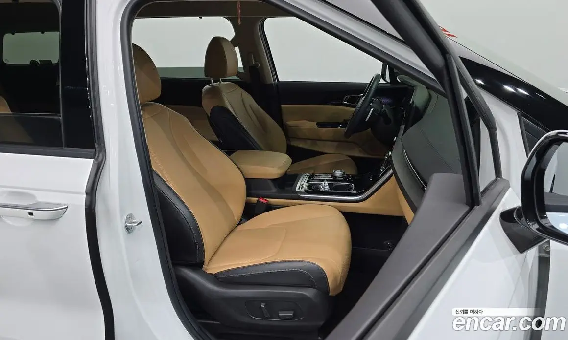 Kia Carnival 2023 2.2 автомат (гидро), фото 15