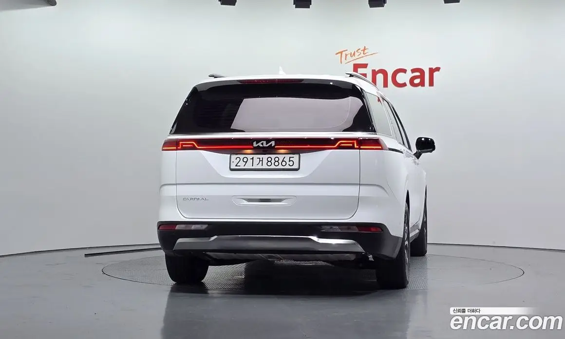 Kia Carnival 2023 2.2 автомат (гидро), фото 3