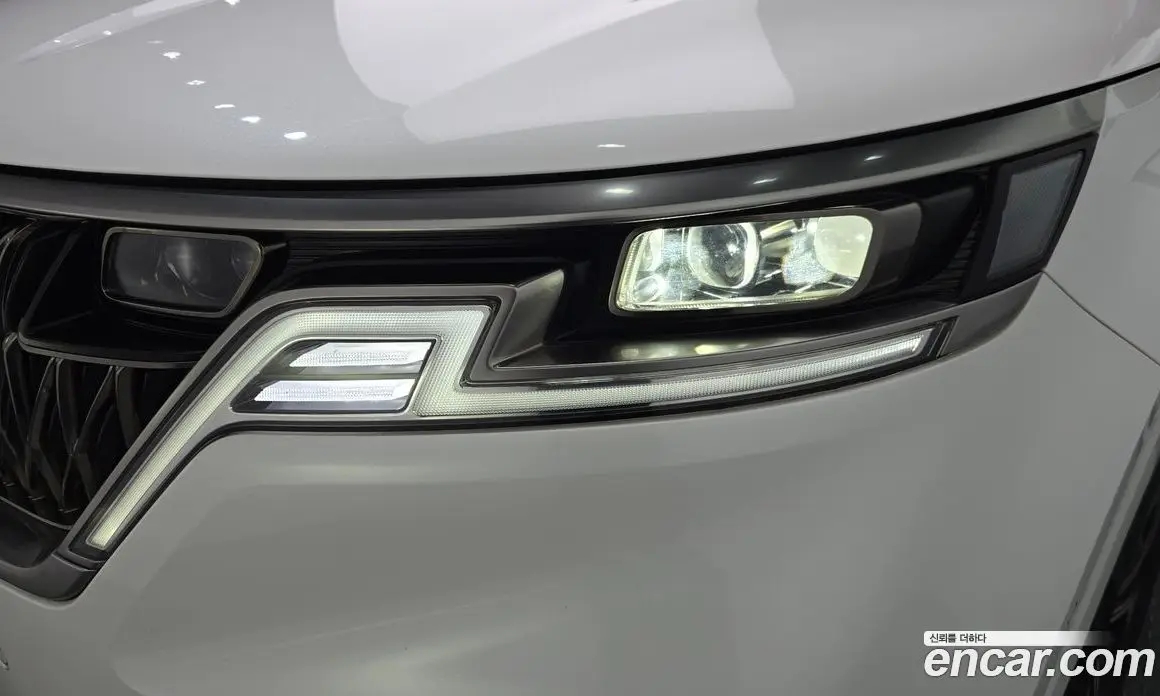 Kia Carnival 2023 2.2 автомат (гидро), фото 7