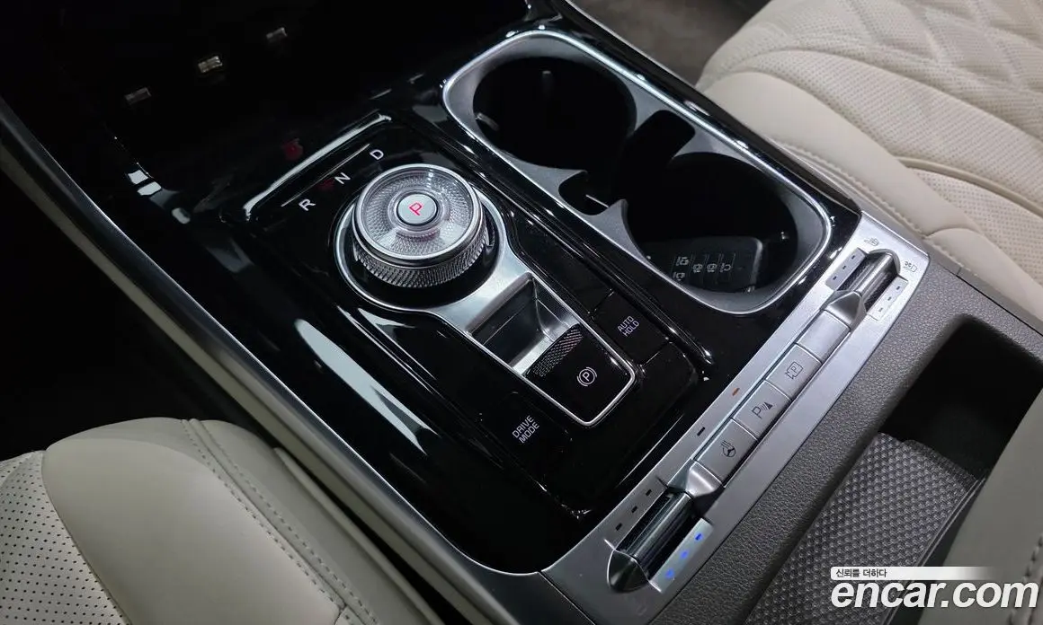 Kia Carnival 2023 3.5 автомат (гидро), фото 12