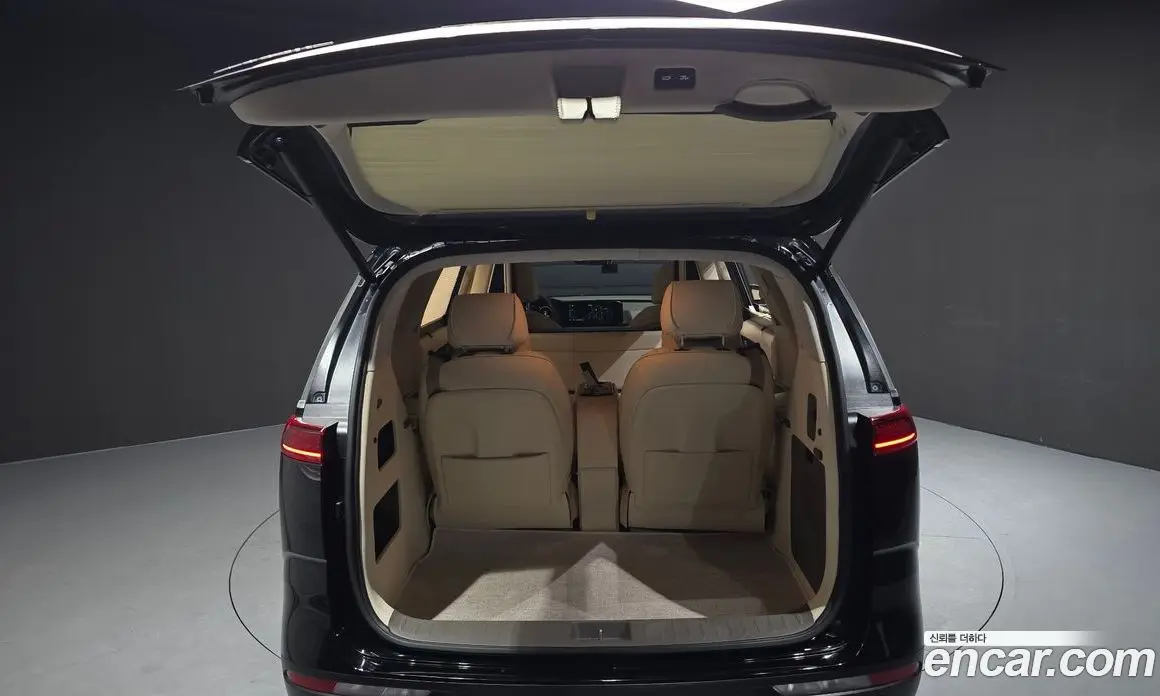 Kia Carnival 2023 3.5 автомат (гидро), фото 25