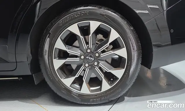 Kia Carnival 2023 3.5 автомат (гидро), миниатюра 7