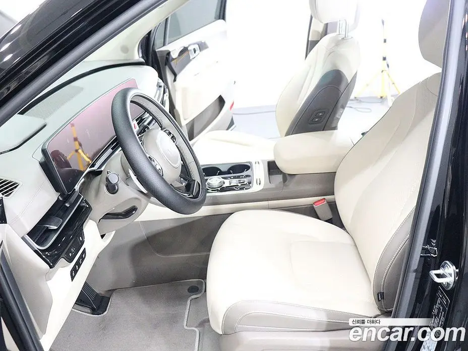 Kia Carnival 2024 2.2 автомат (гидро), фото 17