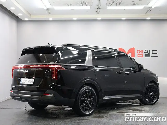 Kia Carnival 2024 2.2 автомат (гидро), миниатюра 3
