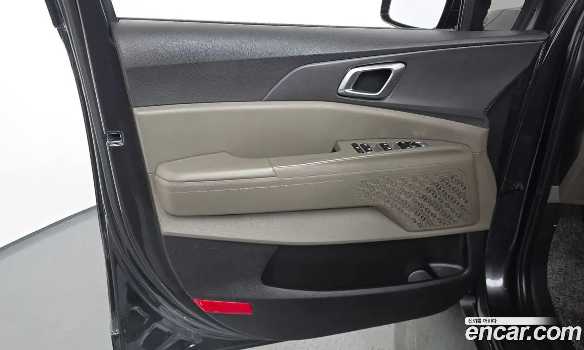 Kia Carnival 2024 1.6 автомат (гидро), фото 14