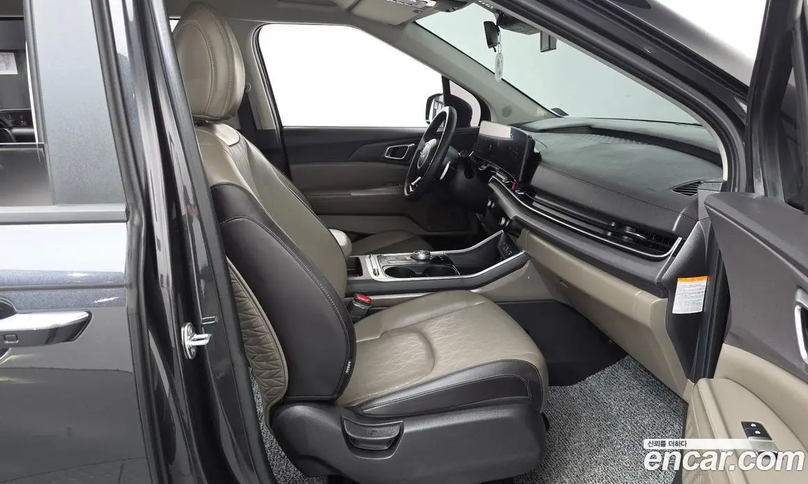 Kia Carnival 2024 1.6 автомат (гидро), фото 16