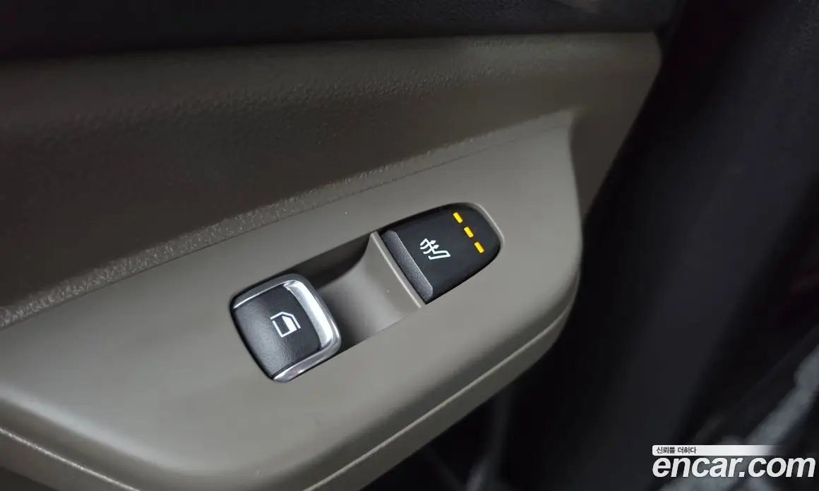Kia Carnival 2024 1.6 автомат (гидро), фото 25