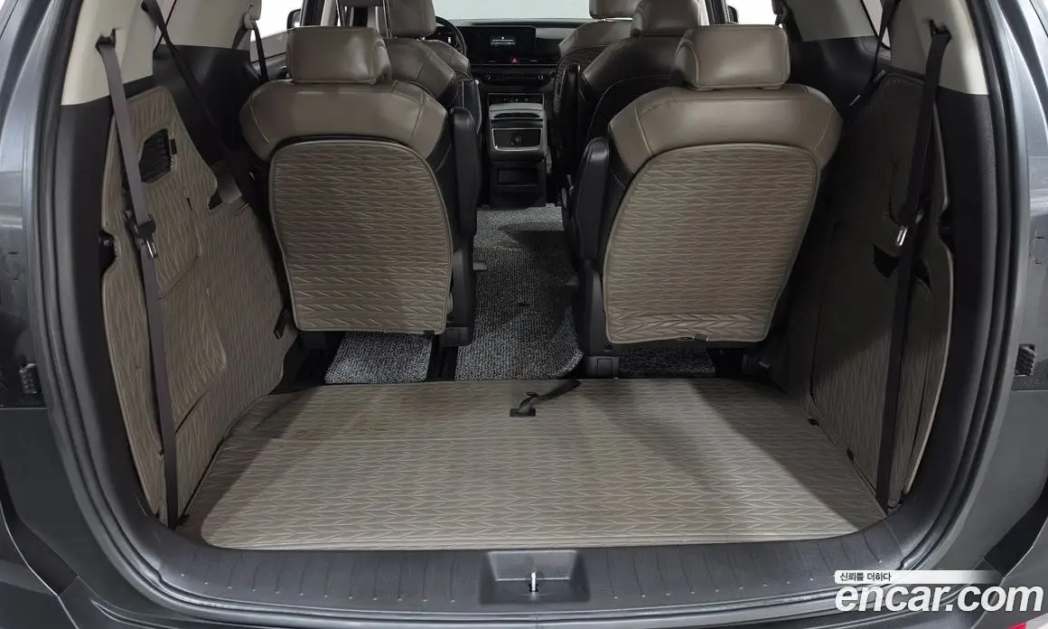 Kia Carnival 2024 1.6 автомат (гидро), фото 26