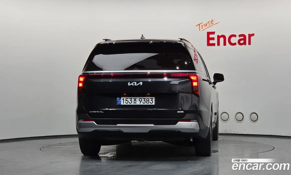 Kia Carnival 2024 1.6 автомат (гидро), фото 4