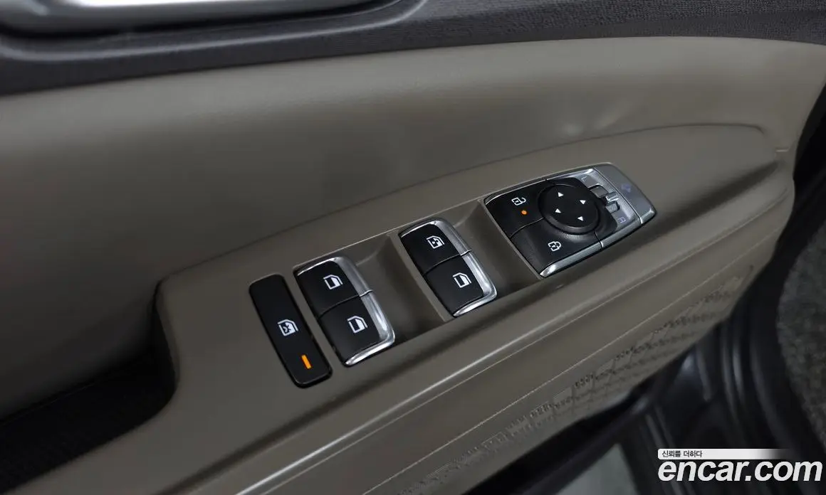 Kia Carnival 2024 1.6 автомат (гидро), фото 35