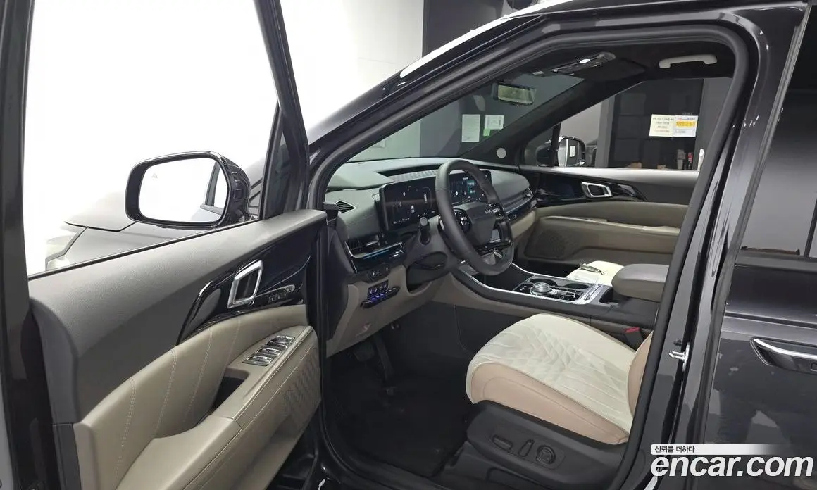 Kia Carnival 2025 1.6 автомат (гидро), фото 13