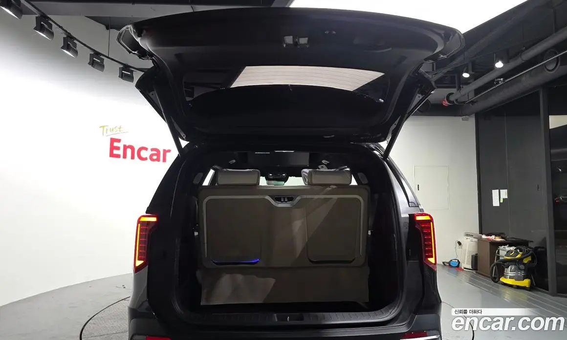 Kia Carnival 2025 1.6 автомат (гидро), фото 26