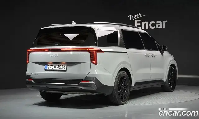 Kia Carnival 2025 2.2 автомат (гидро), миниатюра 2
