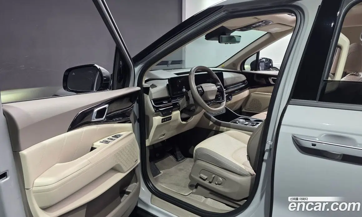 Kia Carnival 2025 2.2 автомат (гидро), фото 13