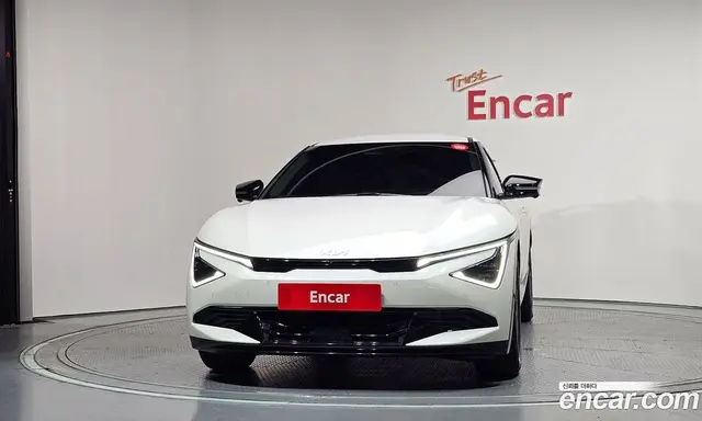 Kia EV6 2025 0.1 автомат (гидро), миниатюра 3