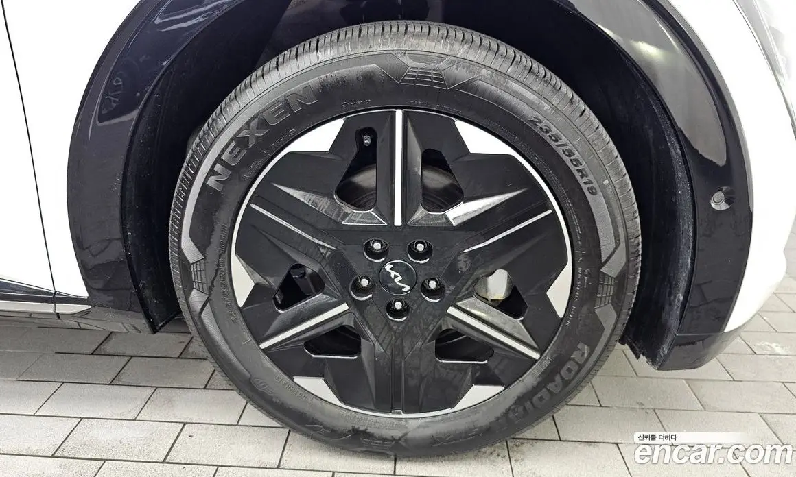 Kia EV6 2025 0.1 автомат (гидро), фото 7
