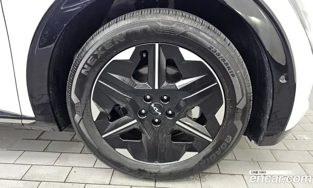 Kia EV6 2025 0.1 автомат (гидро), миниатюра 7